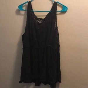Black lace tank top torrid sz 1!